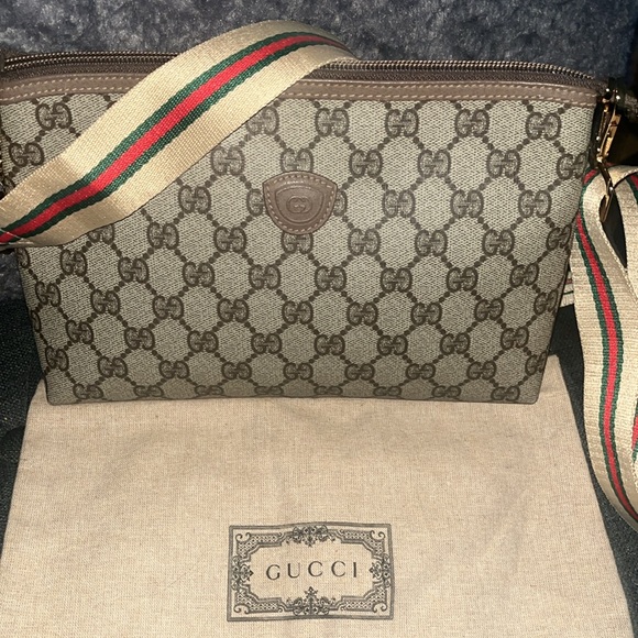 Gucci Brown and Gold Clutch with Monogram Design come w/ dust bag💫💫 - Picture 1 of 16